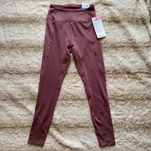 VS buttery soft leggings NWT